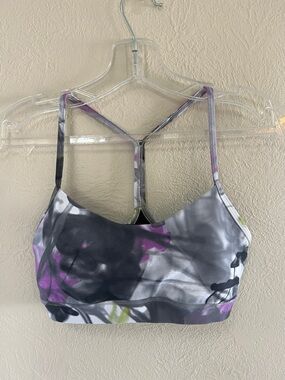 Lululemon size 6 Unicorn print Y Flow Sports Bra
